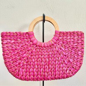 NY&C Woven Straw Handbag With Round Wood Handles